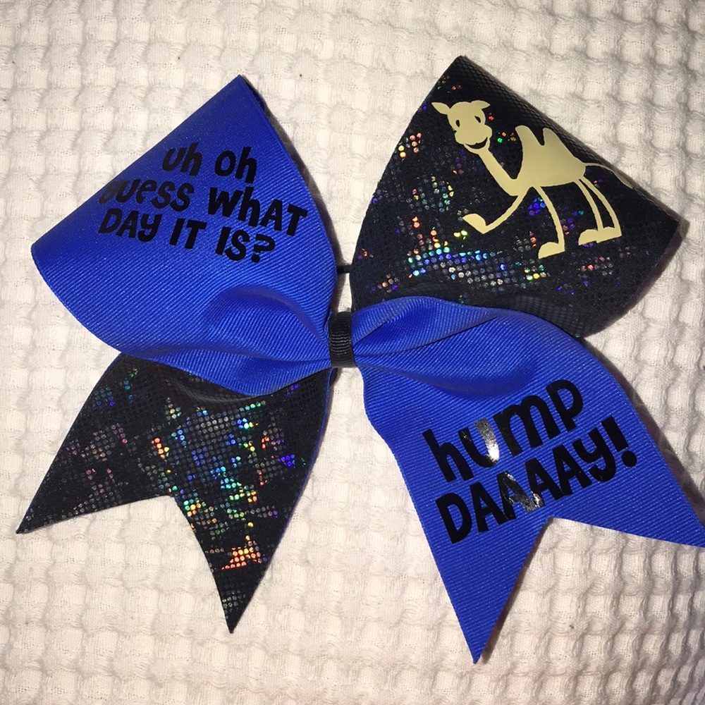 Hump Day Cheer Bow